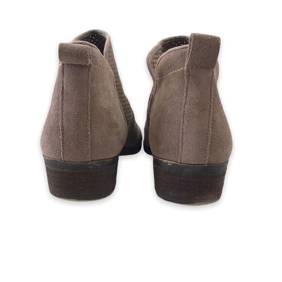 BP Women's 10 Perforated Ankle Booties Beige Tan Suede Leather Casual Everyday - Picture 4 of 8